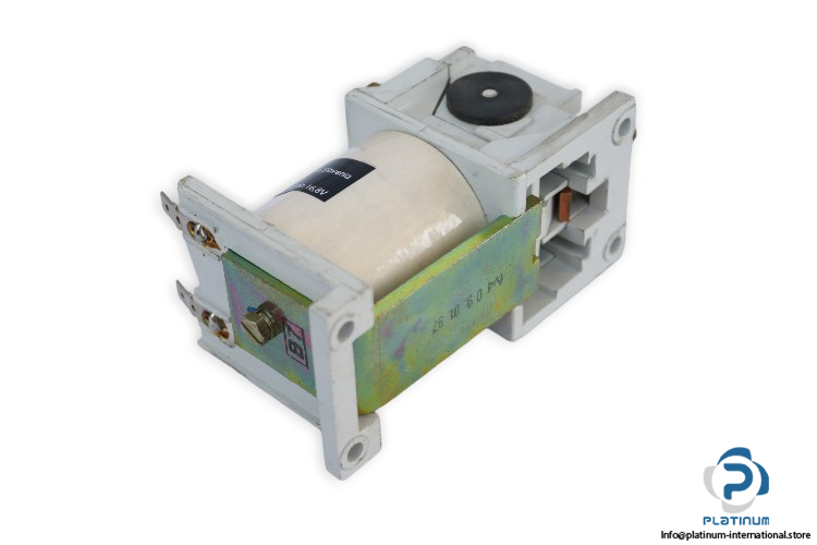 iskra-B7-16.903.799-2-197-211-013-dc-contactor-(Used)-2