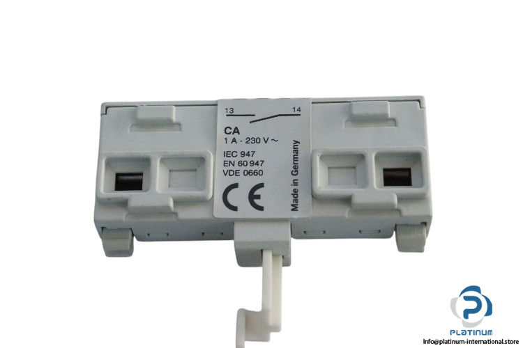 hager-MZ522N-auxiliary-contact-module-(new)-1
