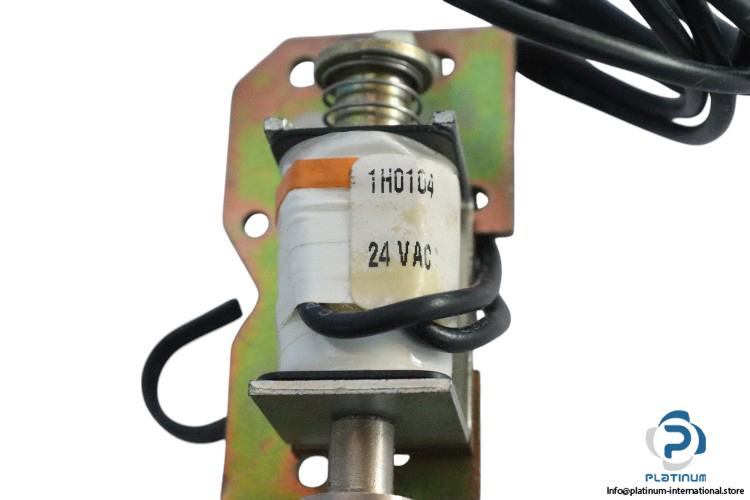 hager-HX801-shunt-trip-(new)-2
