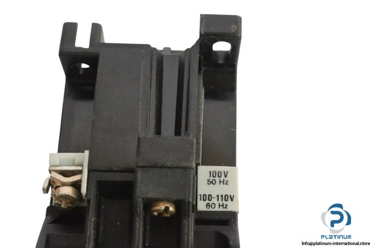 telemecanique-LC1D093A60-power-contactor-(new)-2