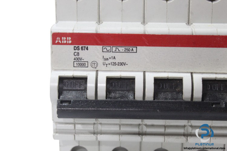 abb-DS-674-C8-circuit-breaker-(new)-1