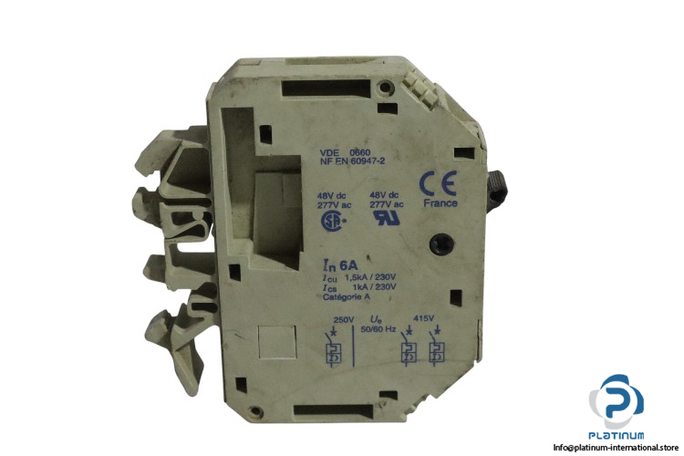 schneider-GB2-CB12-circuit-breaker-(used)-2
