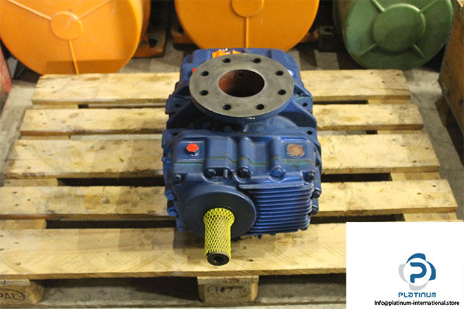 aerzen-gmb-12-4-positive-displacement-blower-1