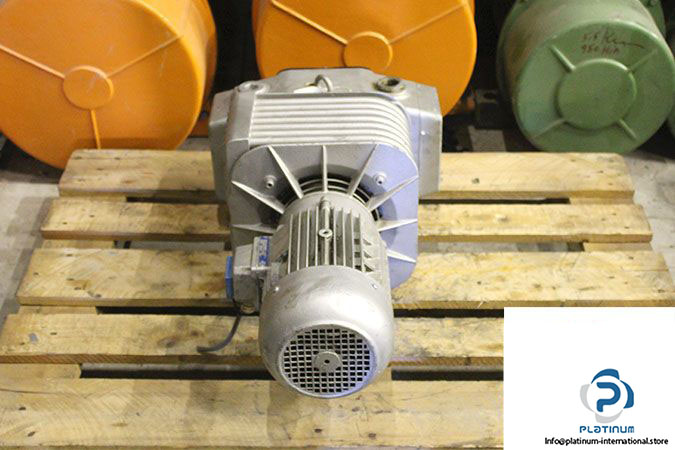 busch-sv-1063-b-vacuum-pump-3