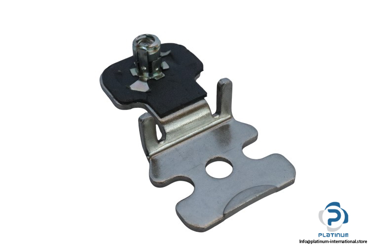 schneider-NSYAEFPFXSC-wall-fixing-support-(new)-1