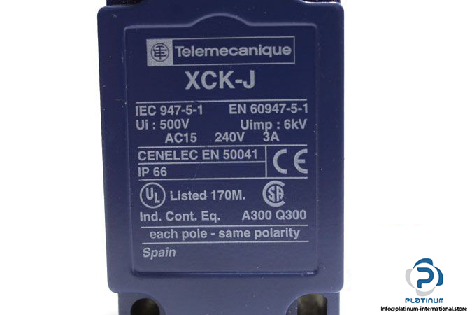 telemecanique-zck-j404-switch-body-3