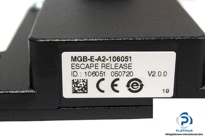 euchner-mgb-e-a2-106051-escape-release-module-2