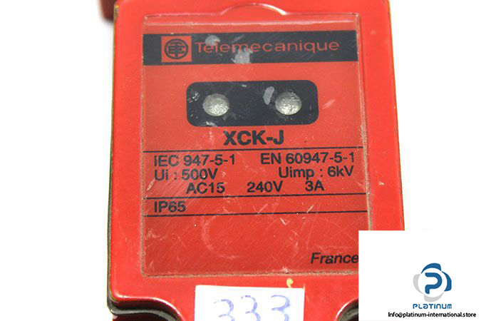 telemecanique-xck-j59-safety-interlock-switch-3