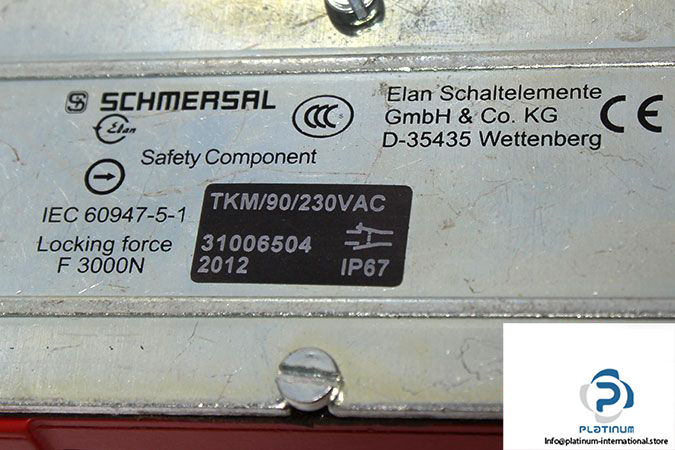 schmersal-tkm_90_230vac-safety-interlock-switch-3