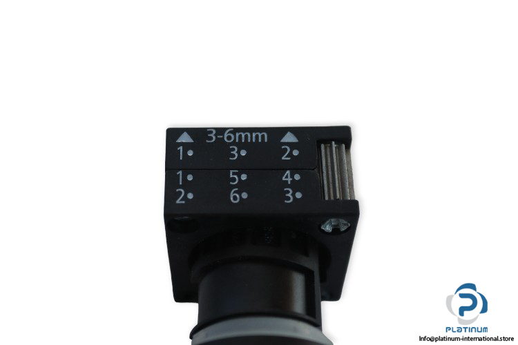 siemens-3SB3-000-2EA11-handle-selector-switch-(new)-1