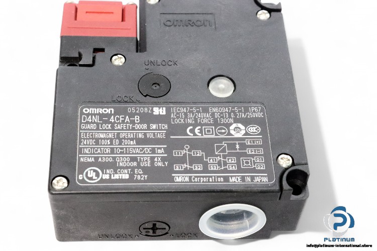 omron-D4NL-4CFA-B-guard-lock-safety-door-switch-(new)-3
