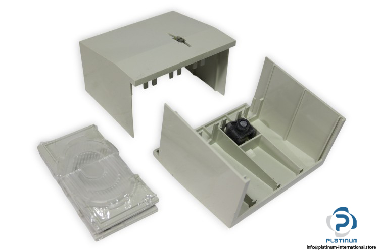 bticino-M7076-couple-caps-cover-(new)-1