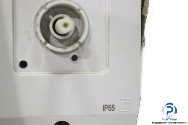eaton-T0-4-15682_L1_SVB-main-switch-(New)-1