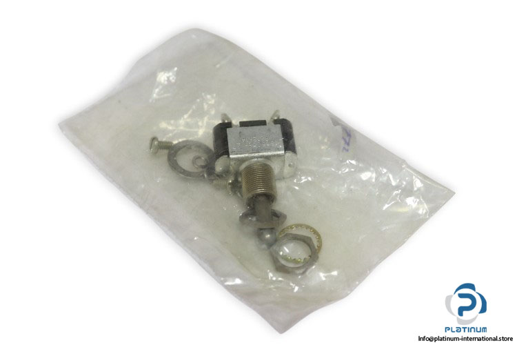 eaton-MS35058-27-toggle-switch-(New)-2