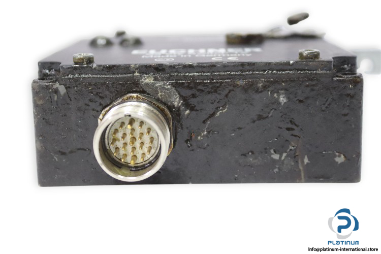euchner-tz1re024rc18vab-c1826-safety-switch(used)-1