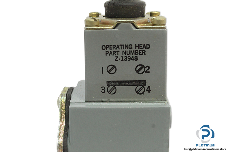 allen-bradley-802T-DS7-limit-switch-(New)-1