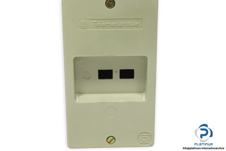 telemecanique-GV1-C01-surface-enclosure-(New)-2