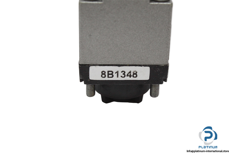 telemecanique-ZCKD16-limit-switch-head-(New)-2
