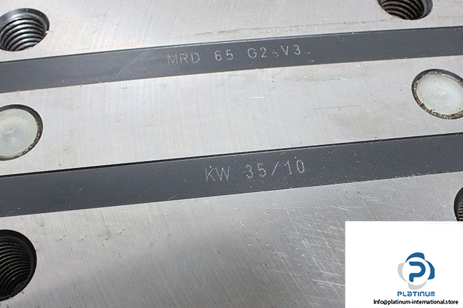 schneeberger-mrd-65-g2-v3-roller-runner-block-2