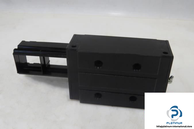 linear-guide-bearing9_675x450
