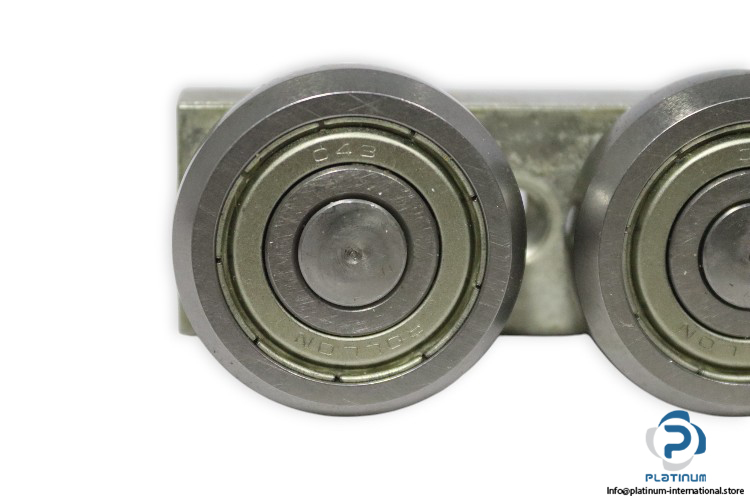rollon-CSW43-150-linear-roller-bearing-new-2