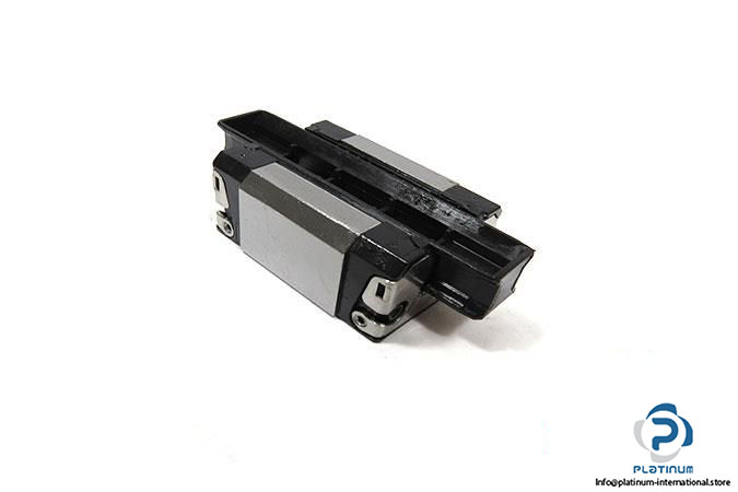 rexroth-r166611320-ball-runner-block-sks3_675x450