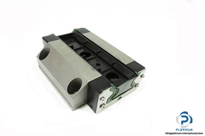 rexroth-r185142310-roller-carriage3_675x450