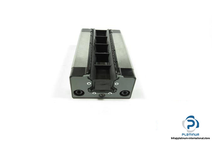 rexroth-r162381410-ball-rail-runner-block4_675x450