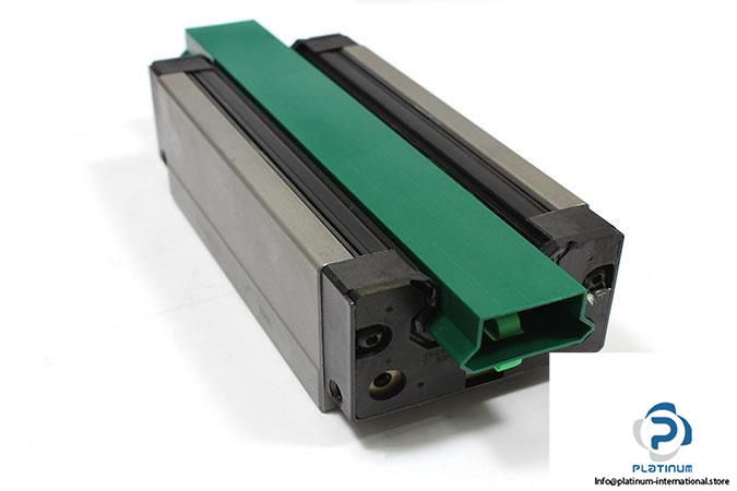 thk-shs35lr-linear-bearing-block3_675x450