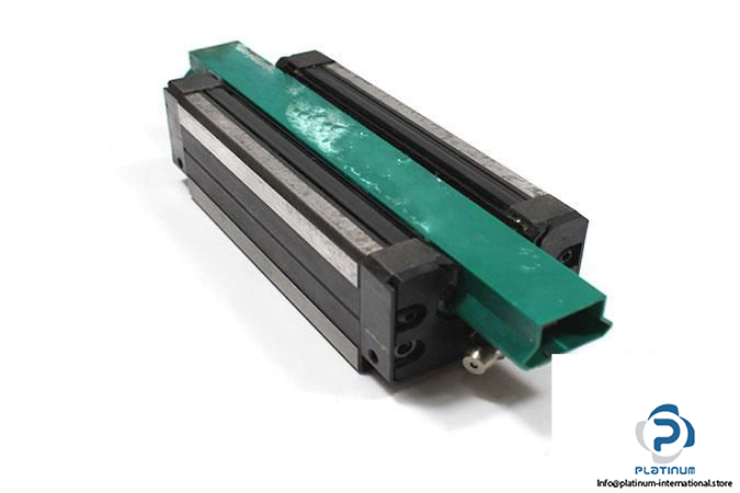 thk-shs25lr-linear-bearing-block3_675x450