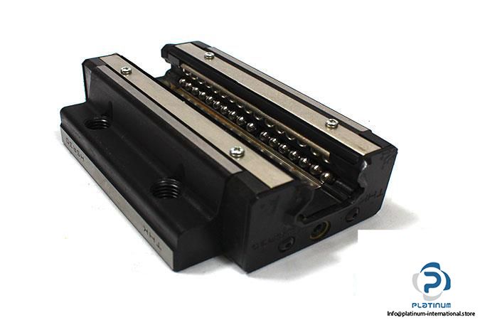 thk-hsr30la-linear-bearing-block3_675x450