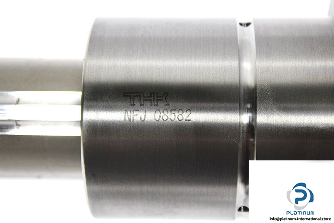 thk-lbf50uu538l-ball-spline-bearing-2