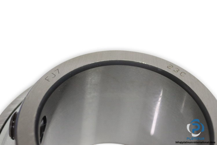 snr-UC.213.G2-insert-bearing-(new)-(carton)-2