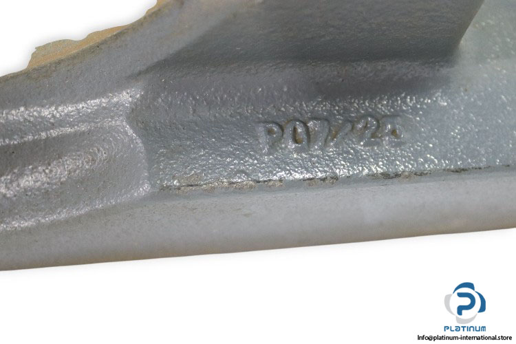 cooper-SNC-526-pillow-block-housing-unit-(new)-1
