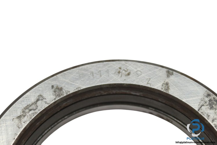 skf-51114-J9-thrust-ball-bearing-used-1