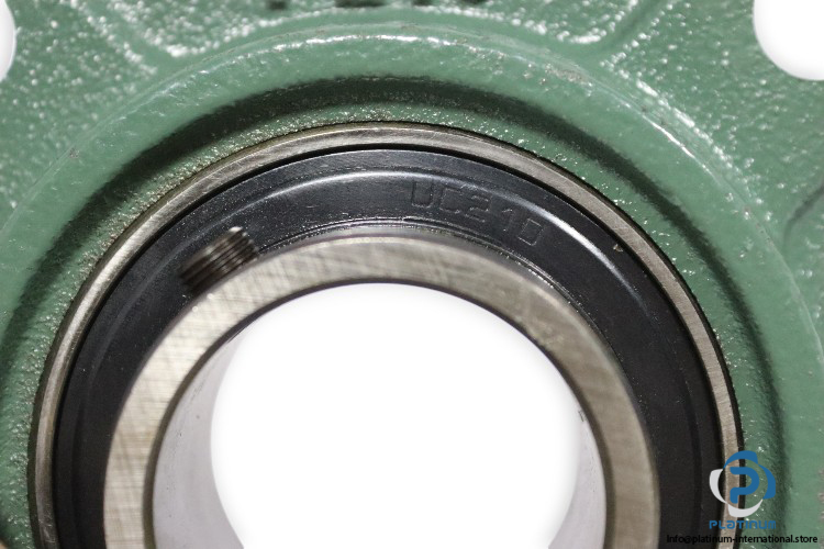 fk-UCF210-four-bolt-square-flange-unit-new-3