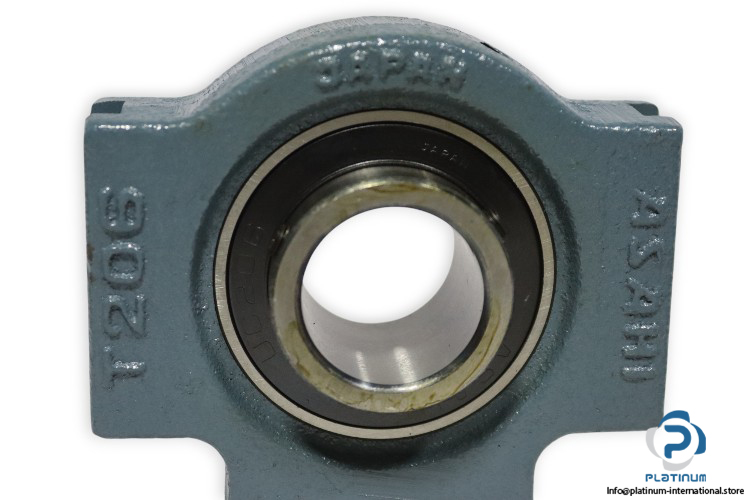asahi-UCT-206-take-up-ball-bearing-unit-carton-new-1