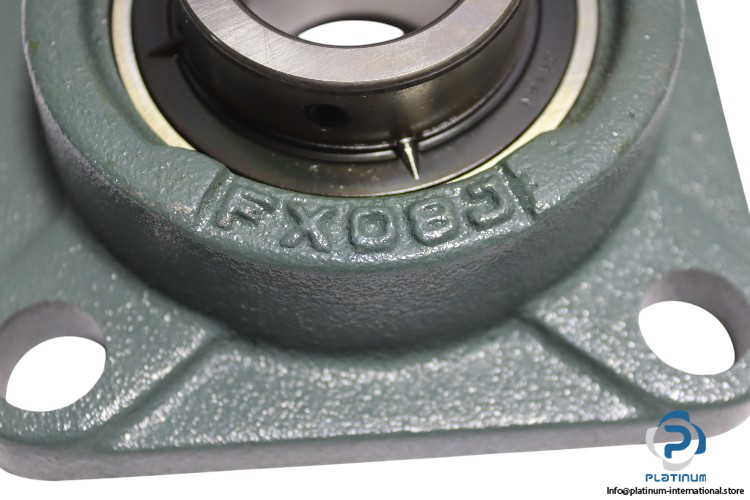 ntn-UCFX08-JD1-four-bolt-square-flange-unit-new-carton-1