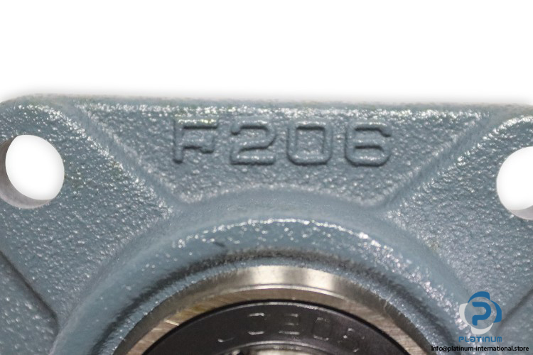 nachi-UCF-206-square-flange-ball-bearing-unit-(new)-(carton)-2