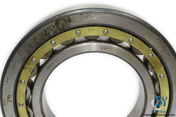 dkfddr-NU-232-cylindrical-roller-bearing-(used)-1