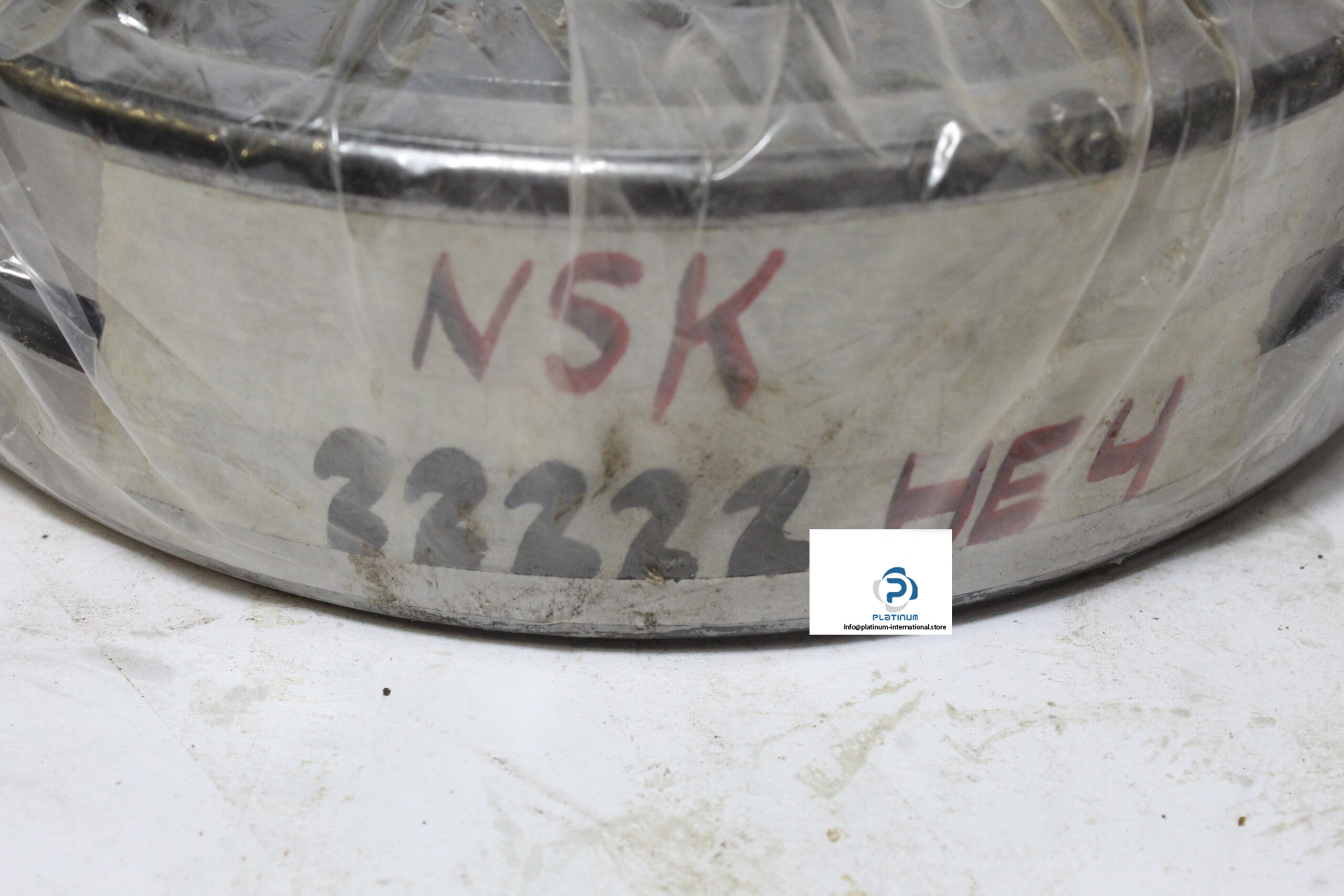 nsk-22222-HE4-spherical-roller-bearing-(used)-3