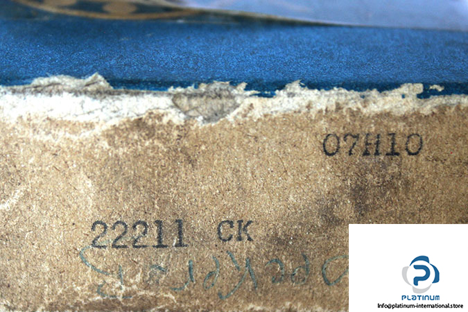 skf-22211-ck-spherical-roller-bearing-1-2