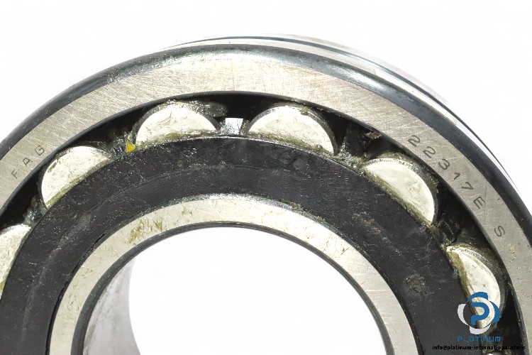 fag-22317-ES-spherical-roller-bearing-new-1