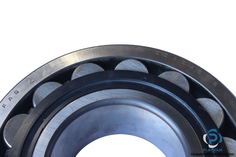 fag-22324E.TVP2-spherical-roller-bearing-used-1