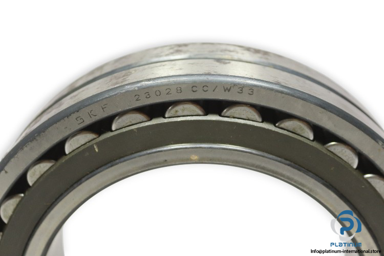 skf-23028-CC_W33-spherical-roller-bearing-(used)-2