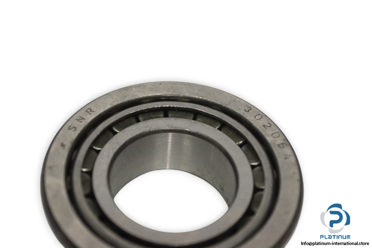 snr-30205-A-tapered-roller-bearing-(new)-1