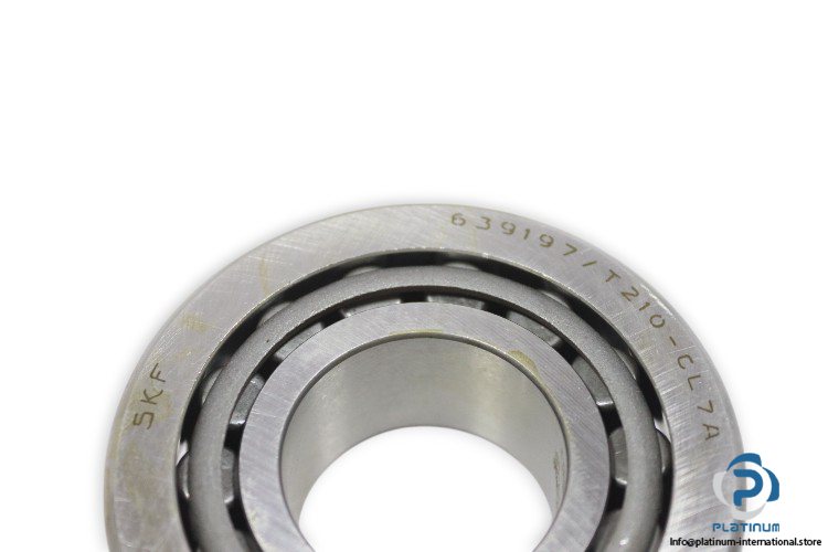 skf-639197_CL7A-tapered-roller-bearing-new-carton-1