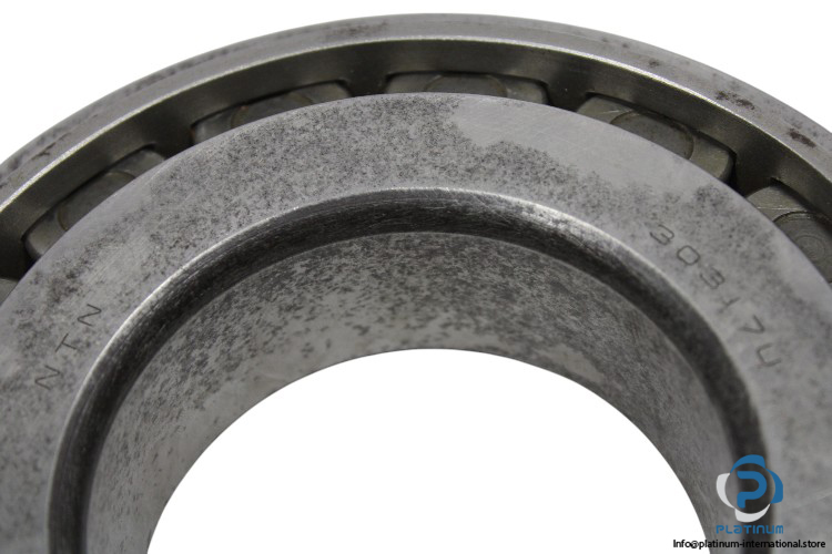 ntn-30317-U-tapered-roller-bearing-used-1