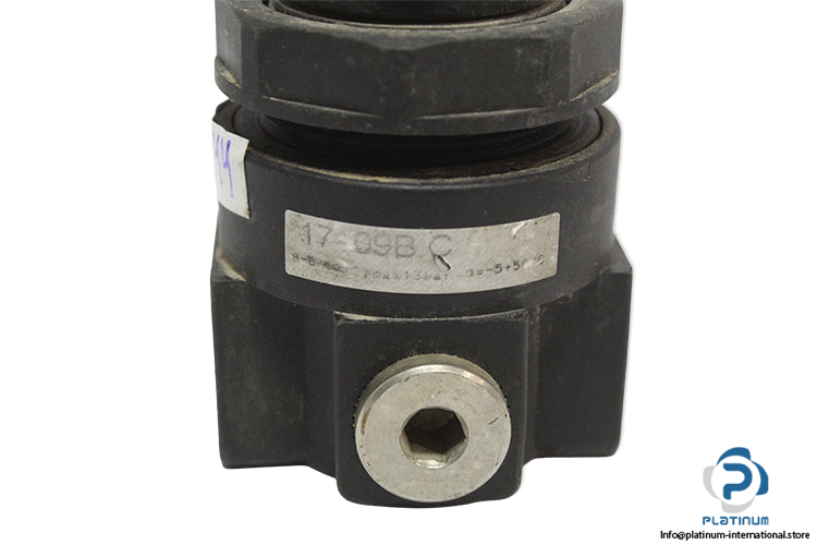 Pneumax-17-09b.c-pressure-regulator(used)-1