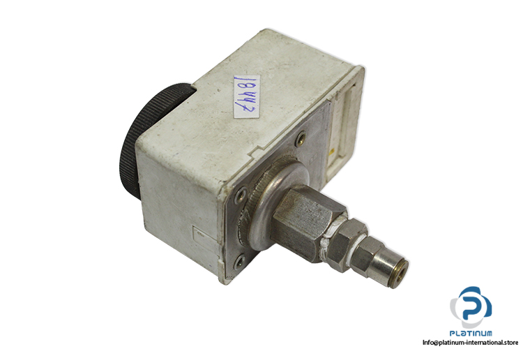 Fantini-cosmi-b01b-pressure-switch(used)-2